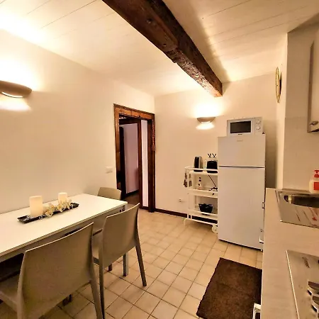 Palazzo Del Sale, Rialto Apartment