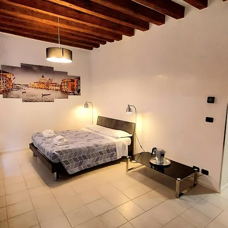 Palazzo Del Sale, Rialto Apartamento *