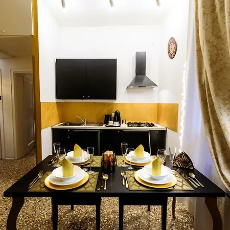 Palazzo Del Sale, Rialto Apartment Venedig